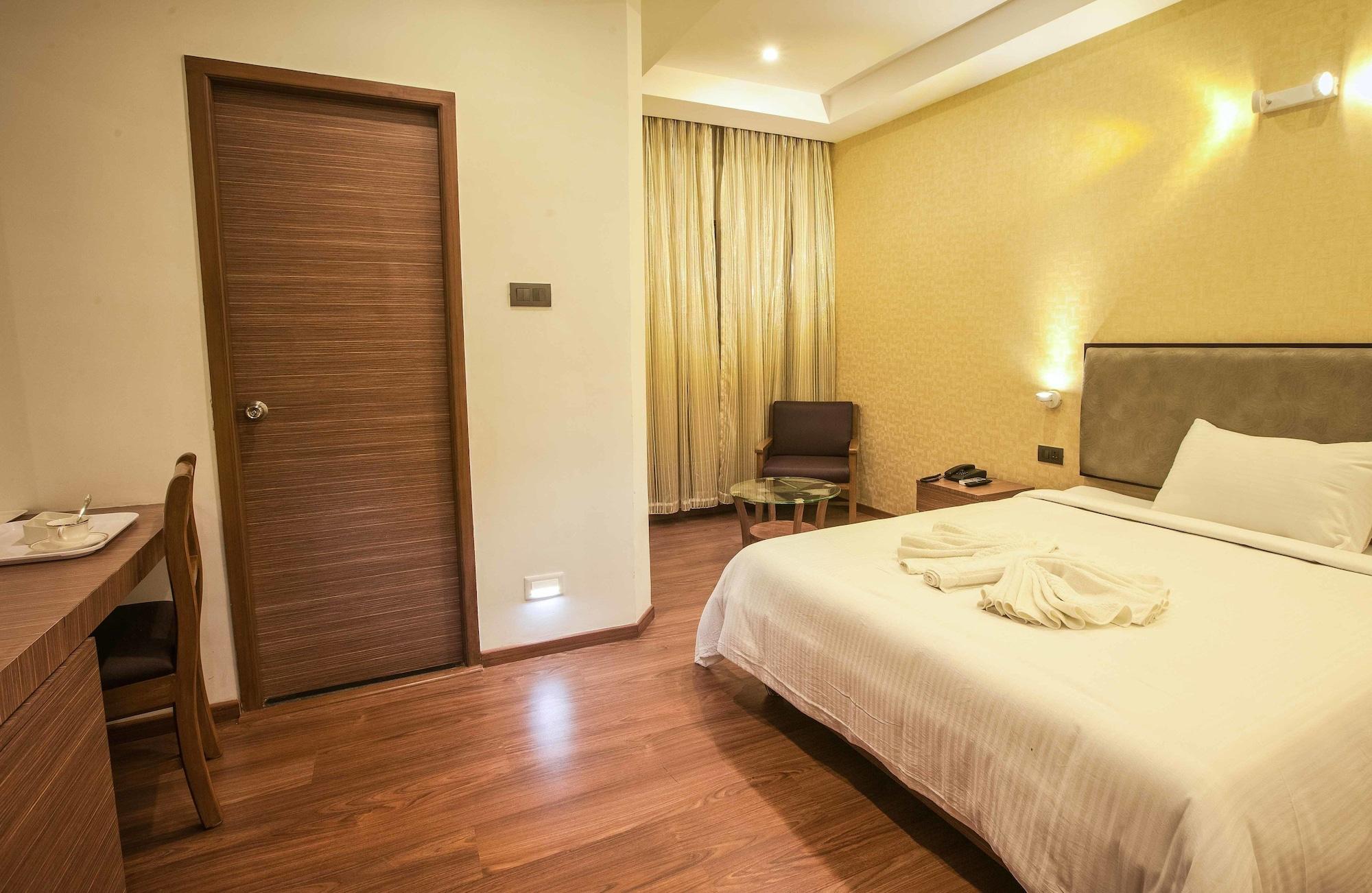 Brownstar Boutique Hotel Chennai Dış mekan fotoğraf