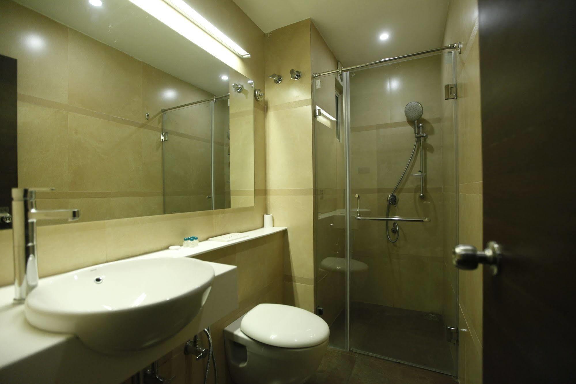 Brownstar Boutique Hotel Chennai Dış mekan fotoğraf